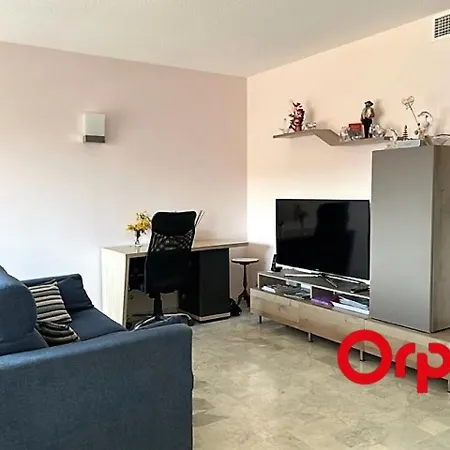 Lumineux Proche Plages Et Centre-ville Avec Clim, Balcons Et Parking Inclus - Fr-1-647-18