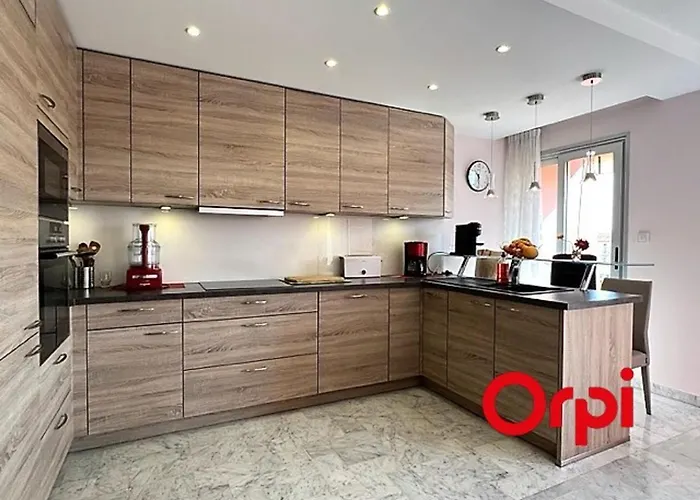 Lumineux Proche Plages Et Centre-ville Avec Clim, Balcons Et Parking Inclus - Fr-1-647-18 Мантон