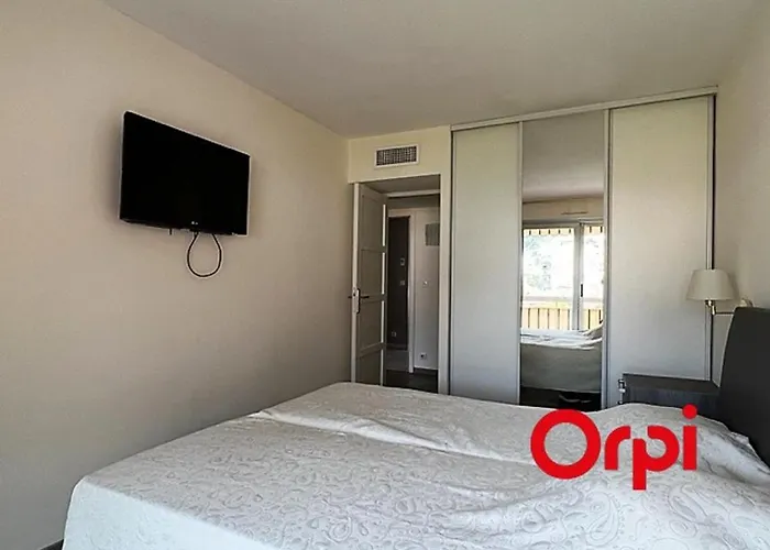 Lumineux Proche Plages Et Centre-ville Avec Clim, Balcons Et Parking Inclus - Fr-1-647-18 Apartment Menton